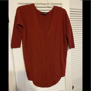 EXPRESS Oversized Brick Red Tunic Sweater with Deep V-neck & 3/4 Sleeves
